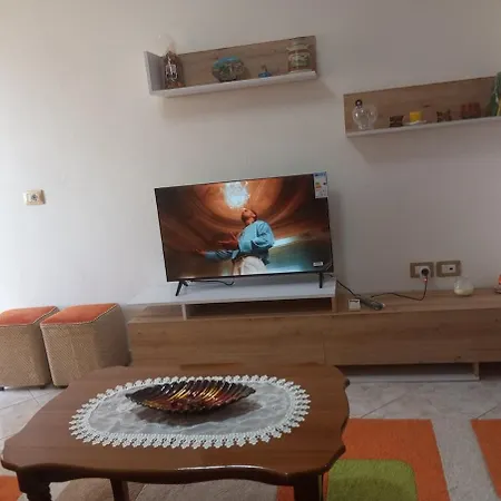 Feodora's Appartamento Gjirokastër