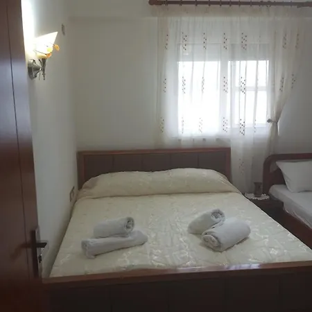 Feodora's Gjirokastër