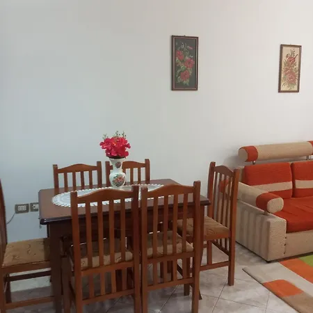 Feodora's Apartmán Gjirokastër